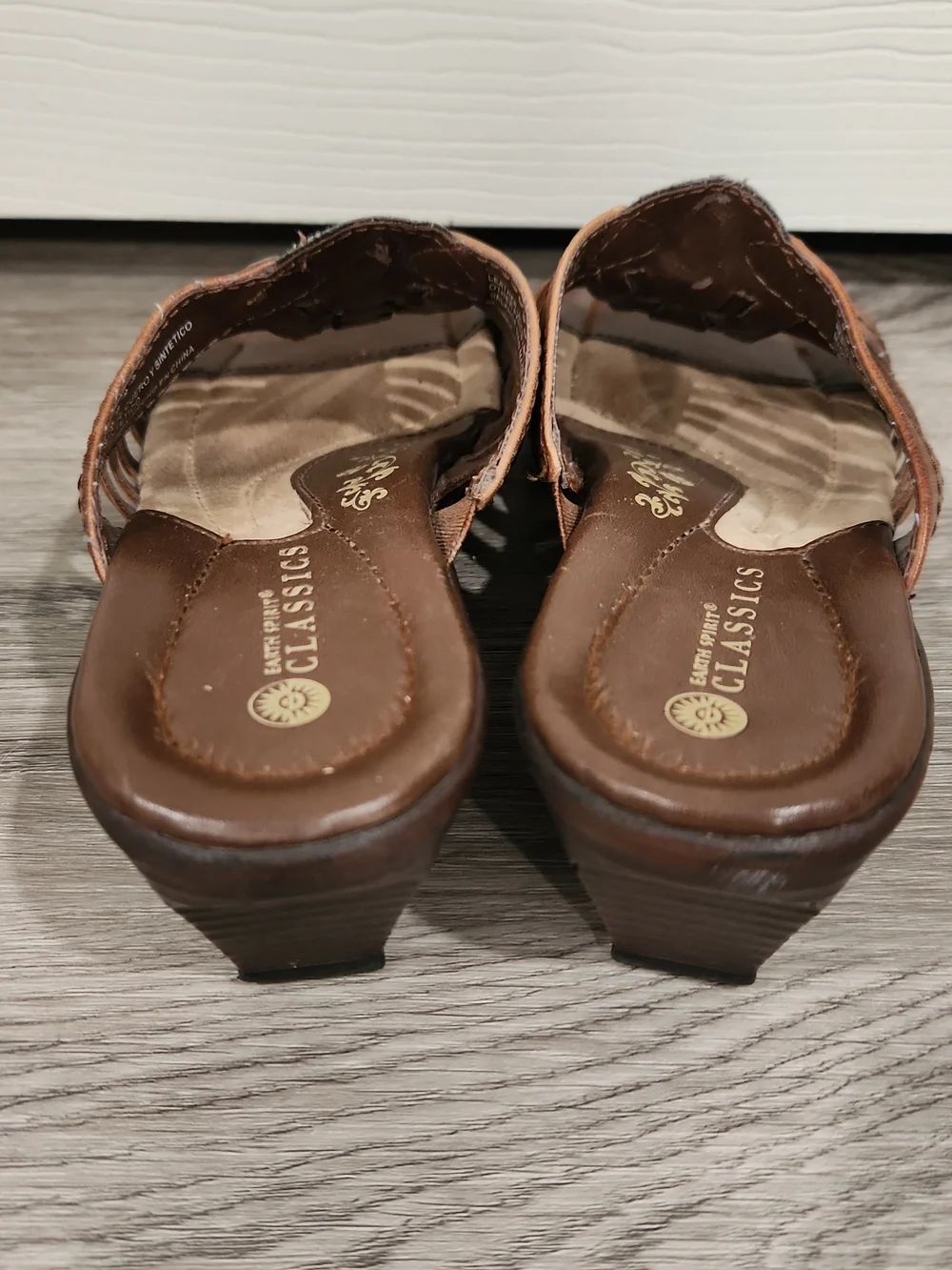 Earth Spirit Classics Ginny Brown Leather Strappy Wedge Slide Sandals Womens 5.5